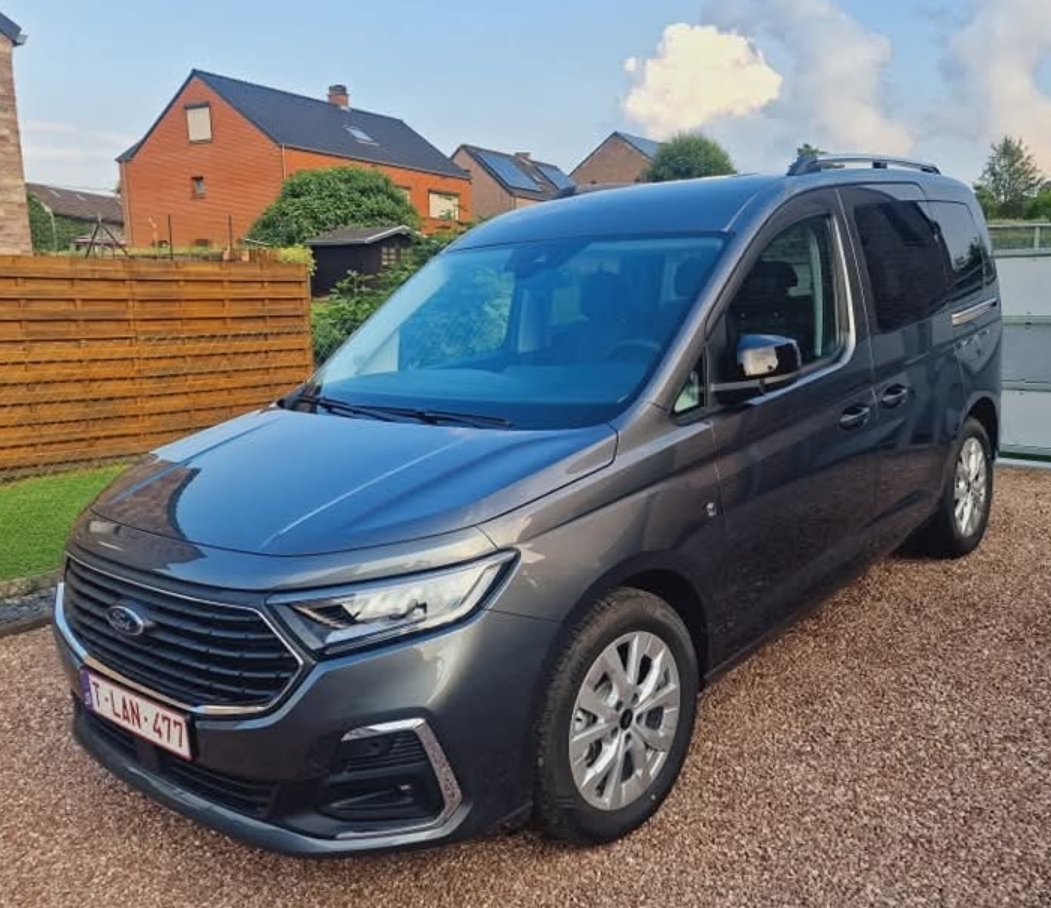 Ford Tourneo Connect de Navette DS